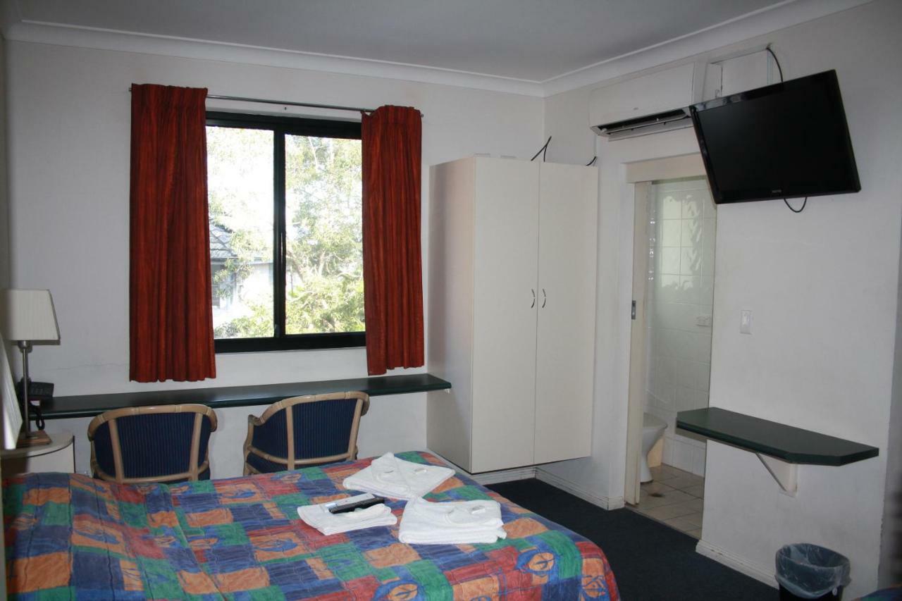 Linwood Lodge Motel シドニー エクステリア 写真